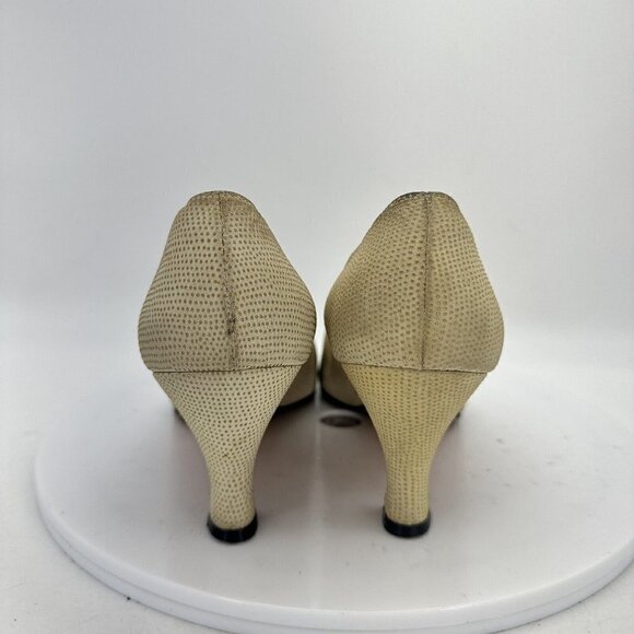 Salvatore Ferragamo Classic Pump Women Size 8 Medium Heel Shoes Cream Beige - Picture 12 of 13